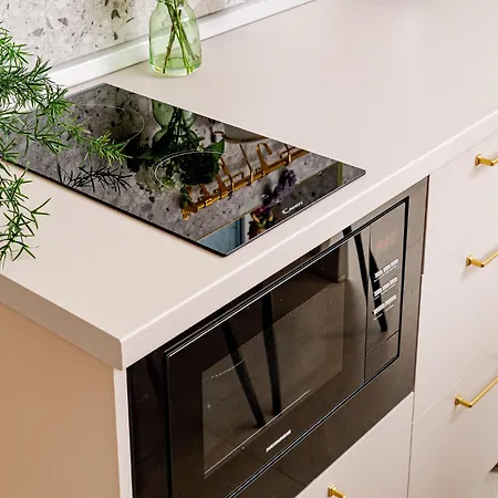 Romana Vibe Elegance In The Heart Of The Appartement