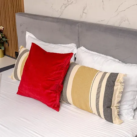 Romana Vibe Elegance In The Heart Of The *