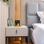 Romana Vibe Elegance In The Heart Of The 아파트 부쿠레슈티