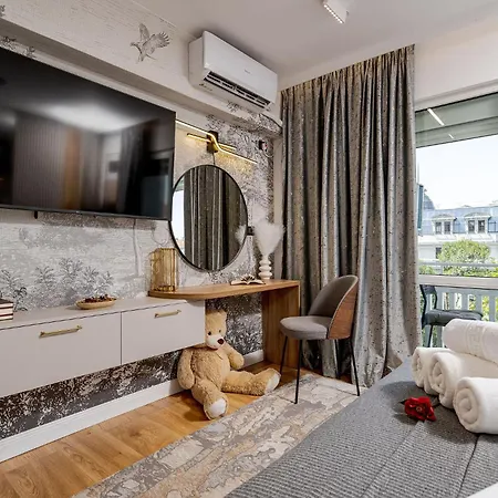Appartamento Romana Vibe Elegance In The Heart Of The
