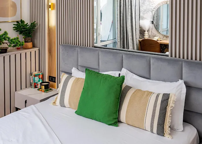 公寓 Romana Vibe Elegance In The Heart Of The *